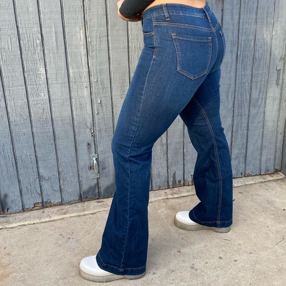 Bell bottom jeans - Picture 7 of 8